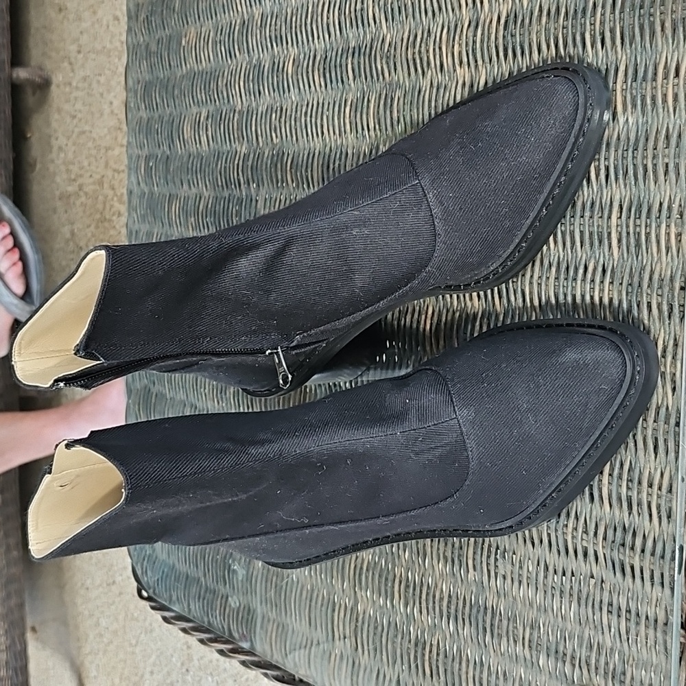 New Unworn Zoey Simone Black Block Heel Knit Ankle Boots Booties Size 38 US 8.5